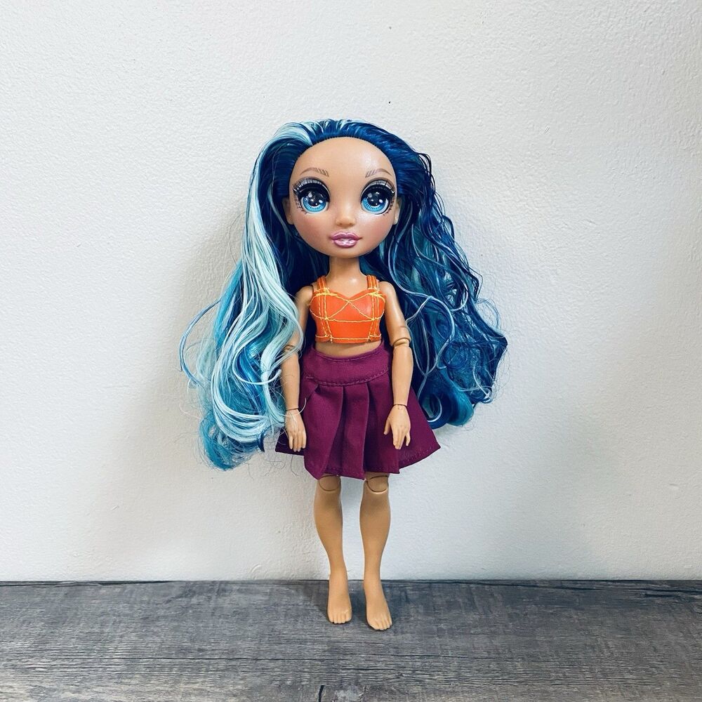 MGA Rainbow High Skyler Fantastic Fashion Doll Blue Hair